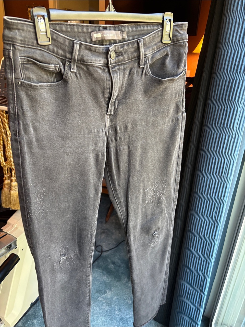 Levi’s - Women’s Faded Black Jeans - Mid Rise Skinny